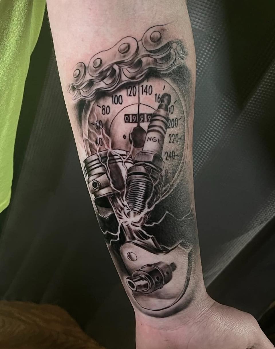 Stage Left Tattoos & Piercing
