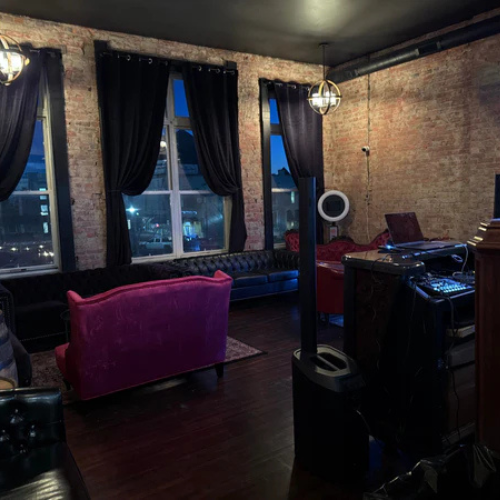 Capone's Downtown Speakeasy