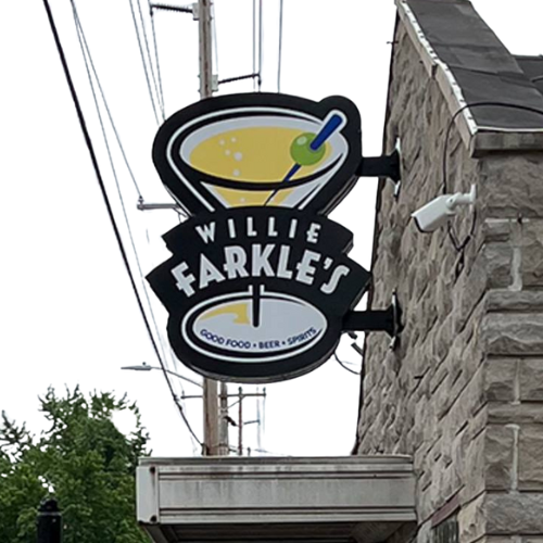 Willie Farkle's bar